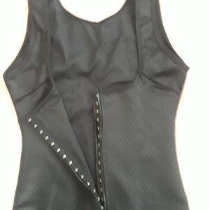 Incredible comfortable upper body shaper.